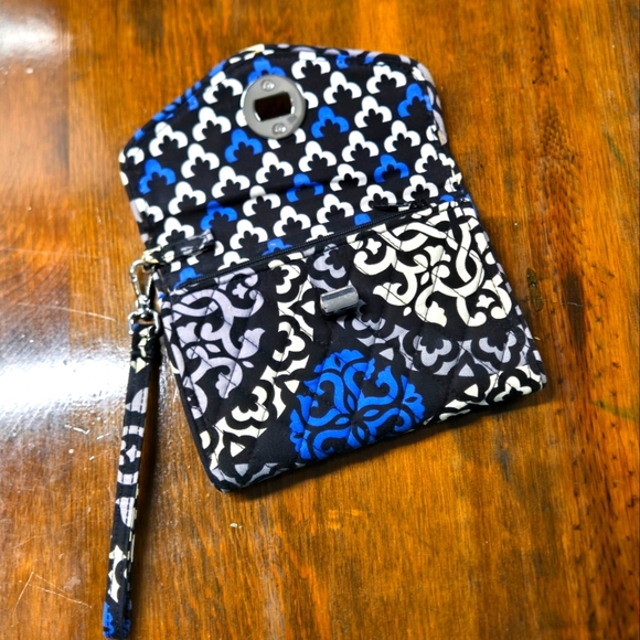 Vera Bradley Smartphone Wristlet Clutch Purse Canterbury Cobalt Blue Retired - Picture 7 of 7